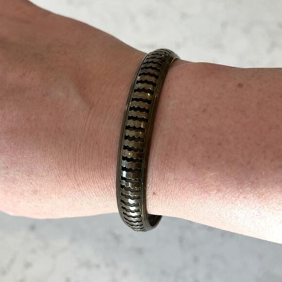 *3/$20* Bronze tone cutout detail bangle - Picture 3 of 4